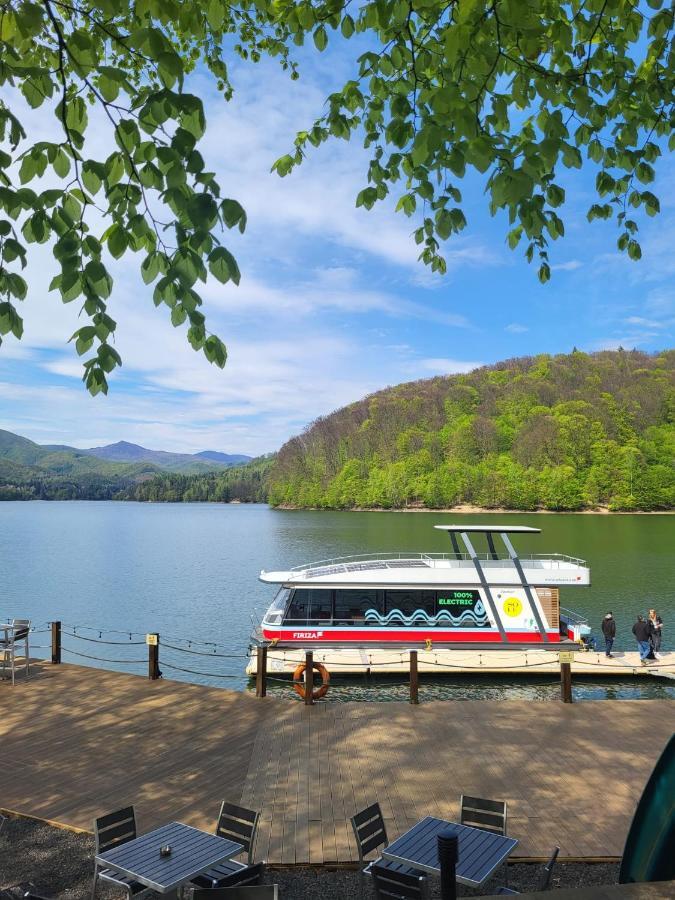 Adventure Lake Resort - Simared Бая Маре Екстериор снимка